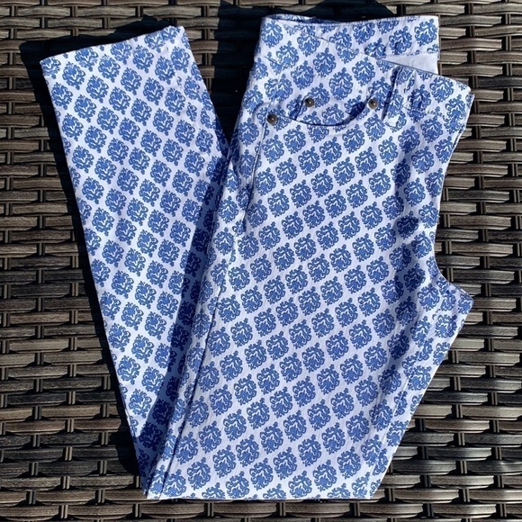 Vineyard Vines Skinny Jeans - Picture 2 of 14